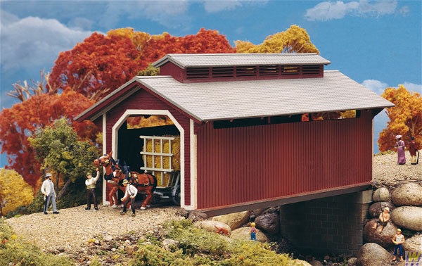 Walthers 933-3652 Willow Glen Covered Bridge (Scale=HO) Cornerstone Part#933-3652