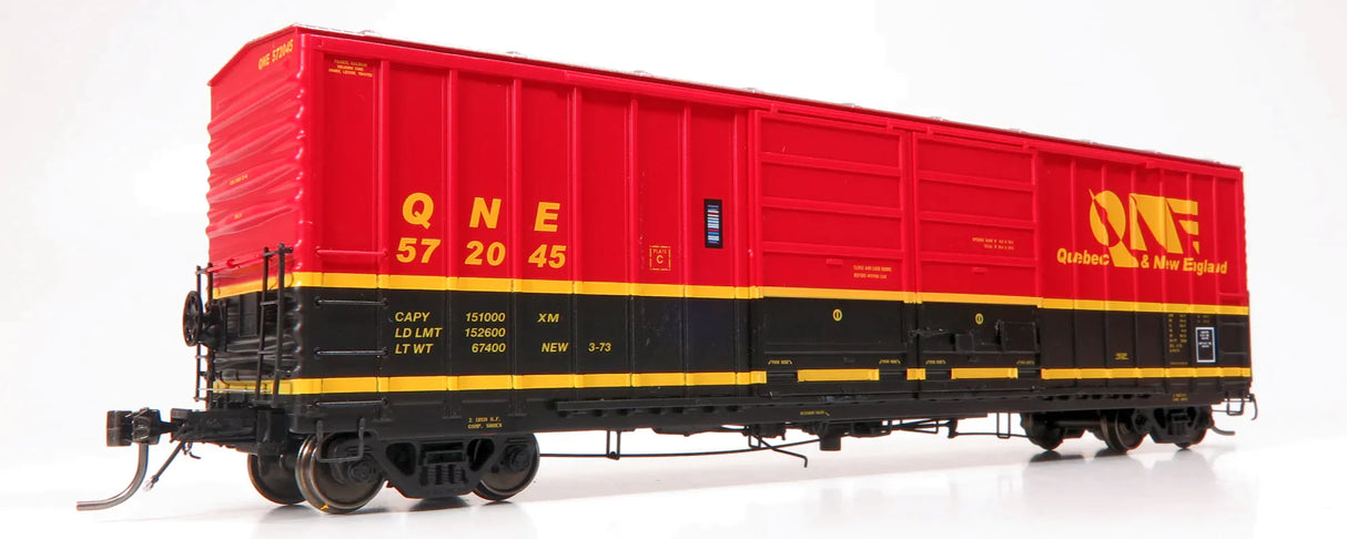 HomeShops HFB-030-003 QNE Quebec and New England #572189 - Rapido PC&F 5258 50' Double Door Box Car HO Scale