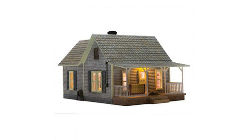 Woodland Scenics 5860 Old Homestead w/Lights - Built & Ready Landmark Structures(R) -- Assembled - 6-3/4 x 9-13/16 x 5-1/8"  17.1 x 24.9 x 13cm O Scale