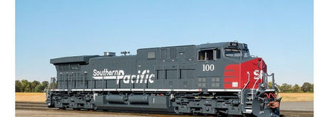 ScaleTrains SXT38477 GE AC4400CW, SP Southern Pacific/Speed Lettering #142 HO Scale