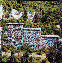 Woodland Scenics 1261 Retaining Walls (Hydrocal Plaster Castings) pkg(3) -- Random Stone A Scale