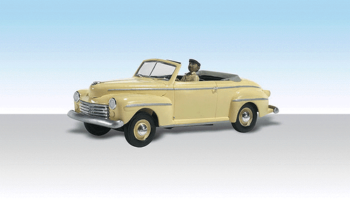 Woodland Scenics 5527 Roger's Rag Top - Assembled - AutoScenes(R) -- Convertible & 1 Figure HO Scale