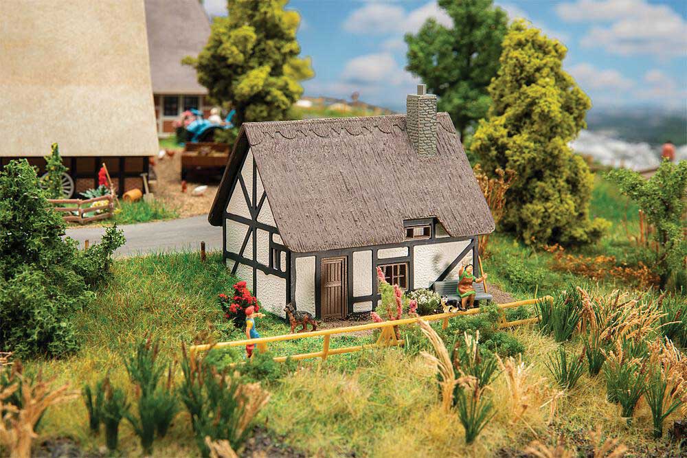 Faller 131317 Small North German House -- Kit - 4 x 2-7/16 x 3