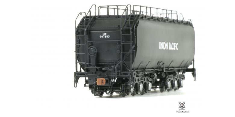 ScaleTrains SXT30018 Water Tender Union Pacific Steam Excursion Water Tender #907853 HO Scale