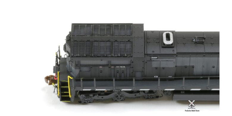 ScaleTrains SXT31154-2 GE C39-8 Phase III, Pennsylvania Northeastern/ex-Norfolk Southern #8211 DCC & Sound N Scale