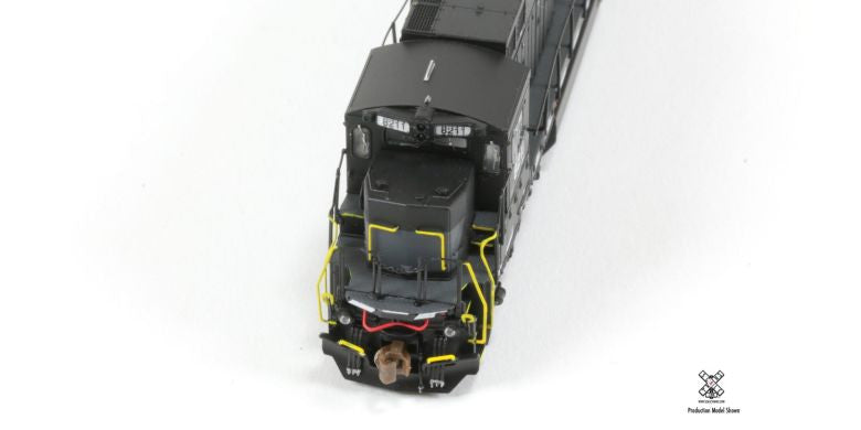 ScaleTrains SXT31154-2 GE C39-8 Phase III, Pennsylvania Northeastern/ex-Norfolk Southern #8211 DCC & Sound N Scale