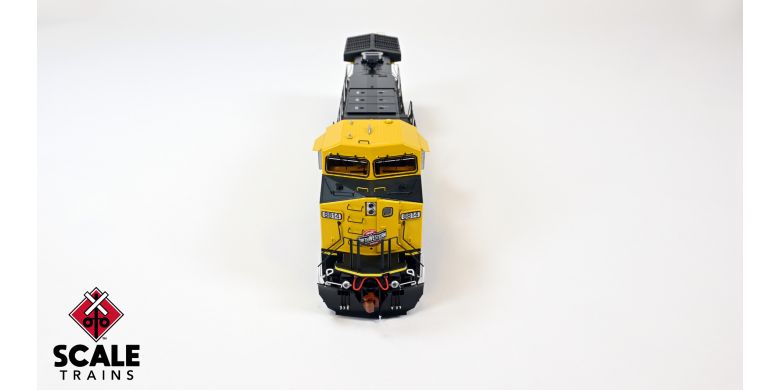 ScaleTrains SXT39637 GE AC4400CW, Chicago & Northwestern/Operation Lifesaver #8826 DCC & Sound HO Scale