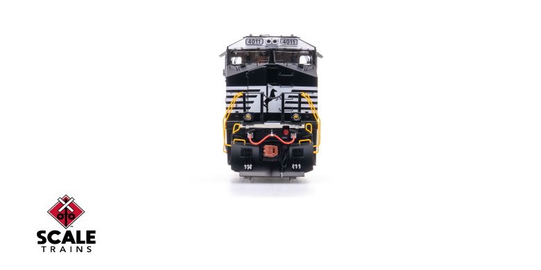 Scaletrains SXT39891 GE AC44C6M, Norfolk Southern/Horsehead/NS #4015 HO Scale