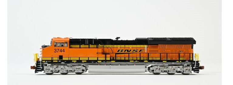 Scaletrains Rivet Counter SXT40433 GE ET44C4 BNSF/Heritage III #3744 DCC & Sound N Scale