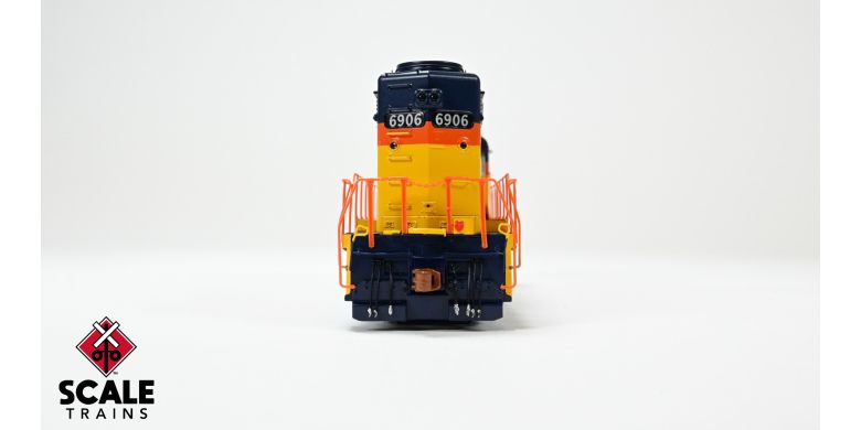 Scaletrains Rivet Counter SXT40953 EMD GP30 Phase Id, Chessie System/B&O #6906 DCC & Sound HO Scale
