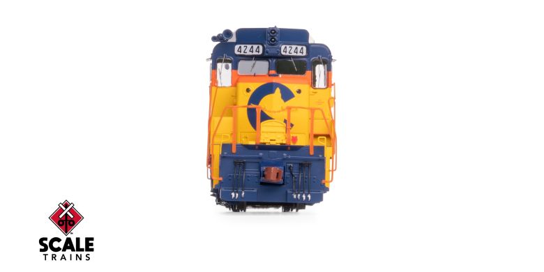 Scaletrains Rivet Counter SXT40961 EMD GP30M, CSX/ex-Chessie System Patch/Distressed Lettering #4244 DCC & Sound HO Scale