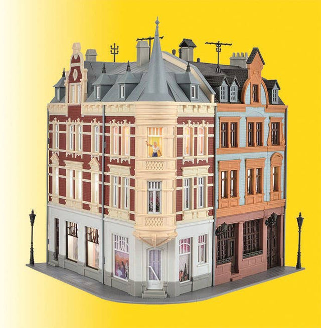 Image for 405-38295 Town House w/Figure & LED