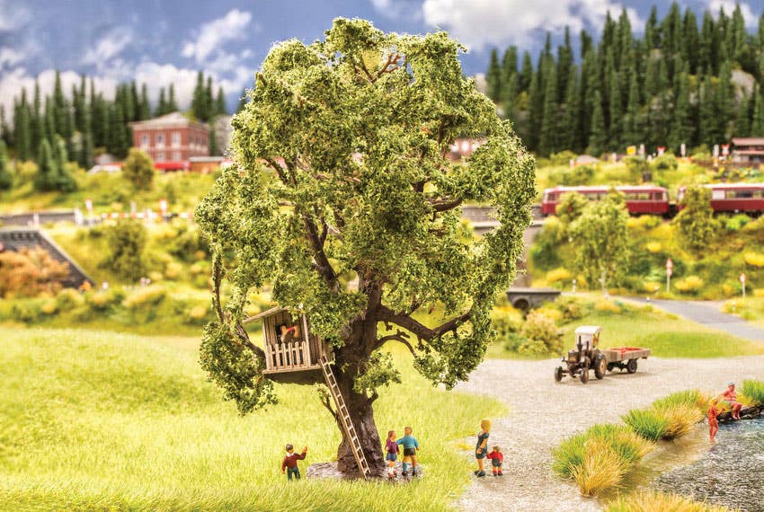 Image for 528-21765 Tree w/Tree House