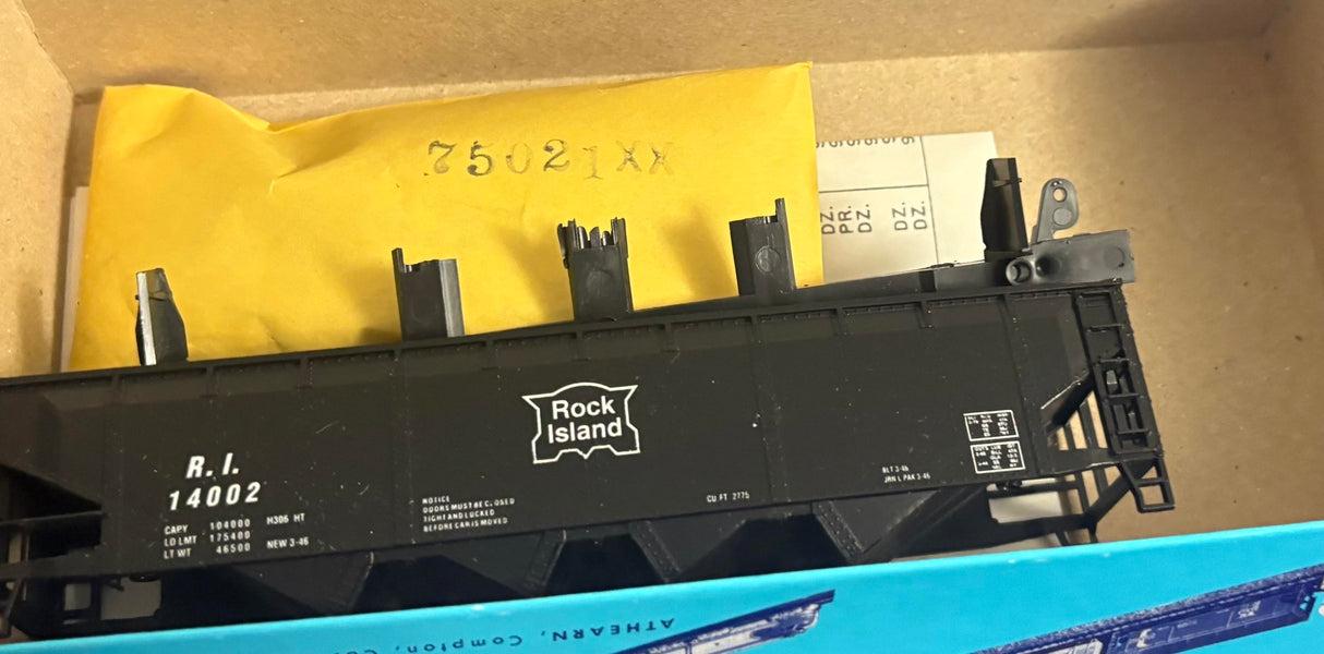 Bev-Bel 2257 40' Open-Top Quad Hopper R.I. Rock Island #14002 HO Scale