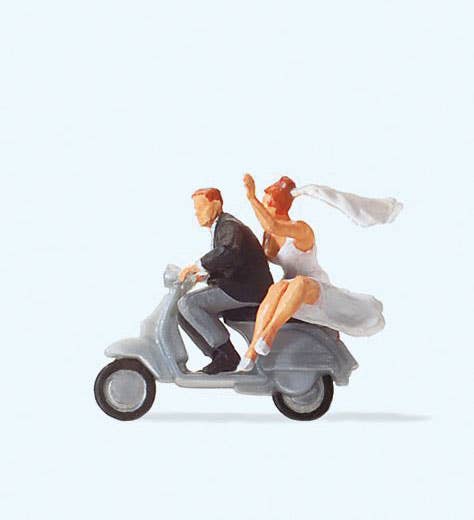 Image for 590-28150 Wedding Couple on Vespa