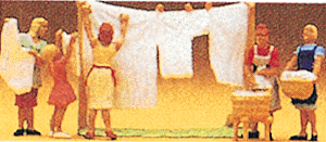 Image for 590-10050 Women hanging laundry  5/